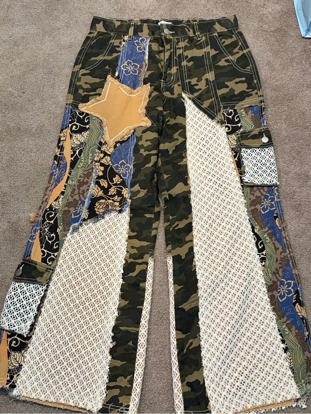 Pol Hunting Wives SzMed Patchwork Camo Wide-Leg Pants Olive/Beige - Picture 3 of 16